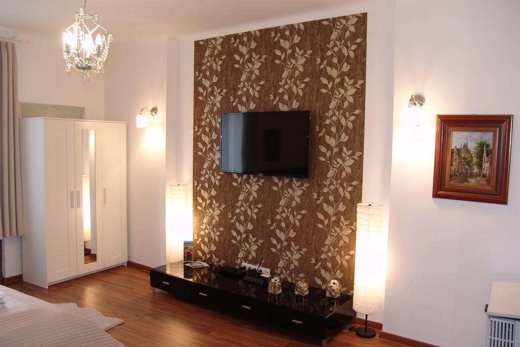 Romantic Centrum Apartman Boedapest Buitenkant foto