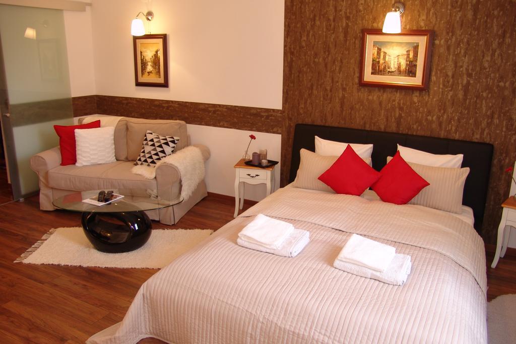 Romantic Centrum Apartman Boedapest Buitenkant foto